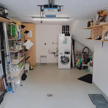 Escape 木屋 格里门茨